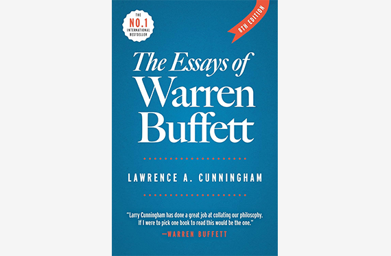 《Essays of Warren Buffett》 by Lawrence Cunningham